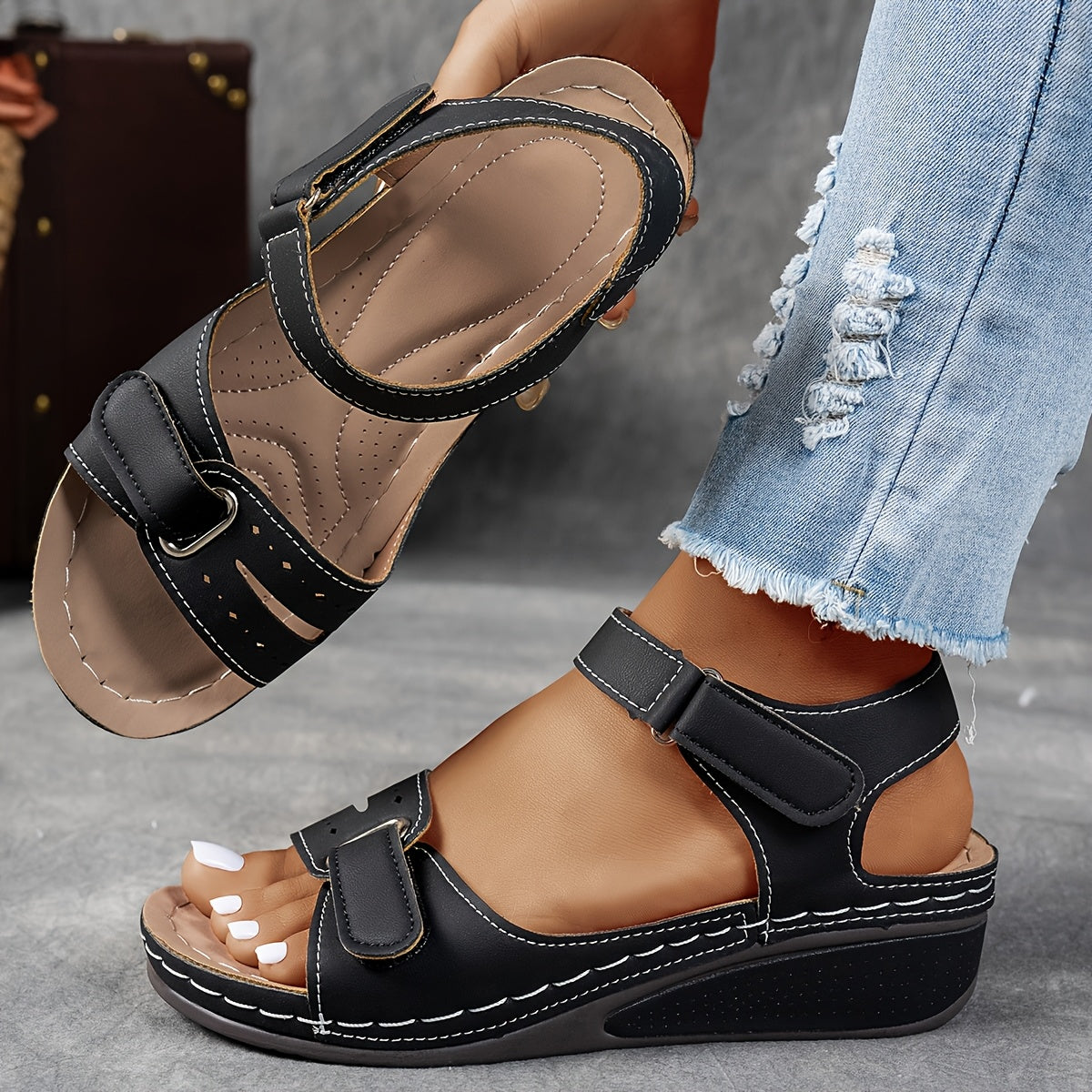 Mairi | Closed-Toe Comfort Wedge Sandals