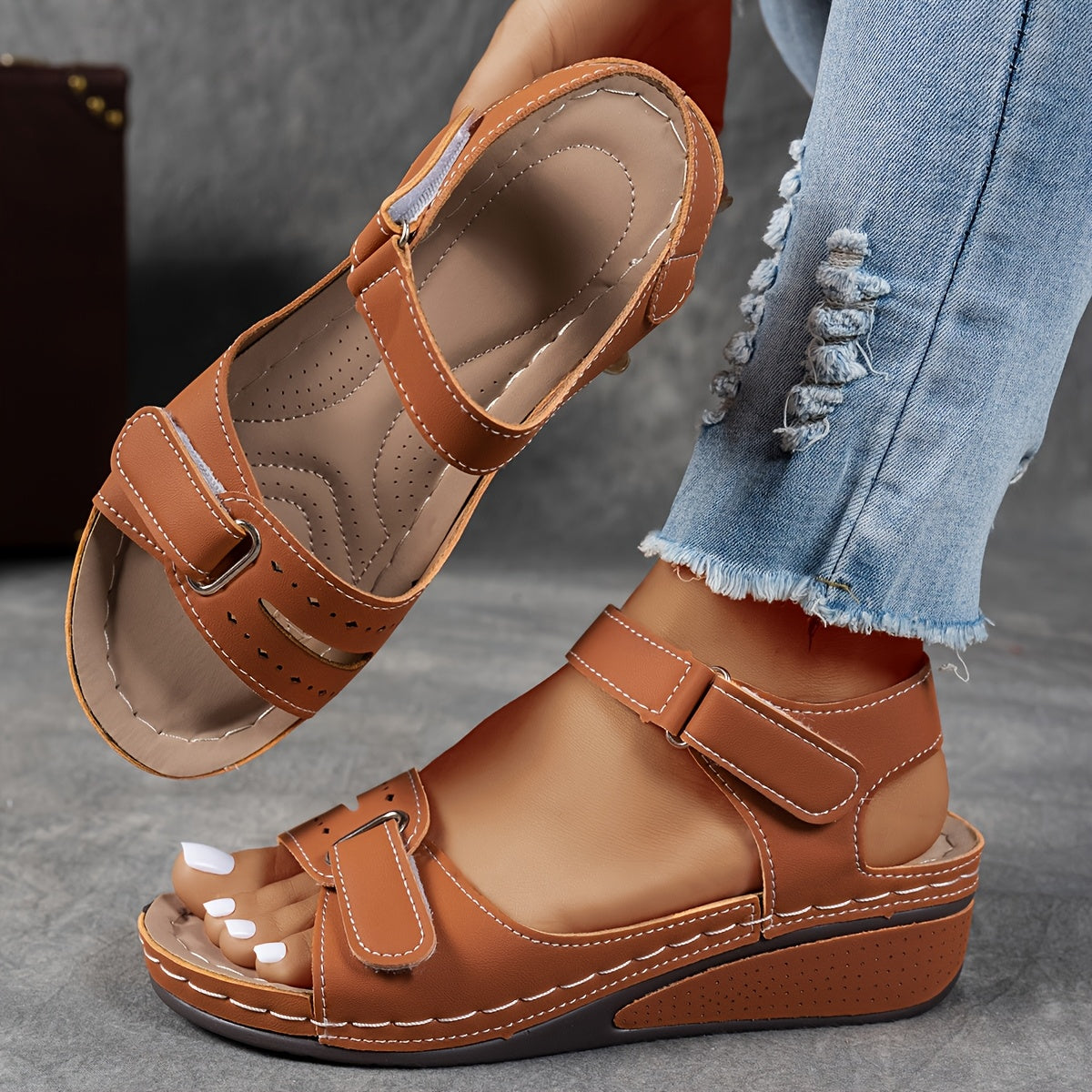 Mairi | Closed-Toe Comfort Wedge Sandals