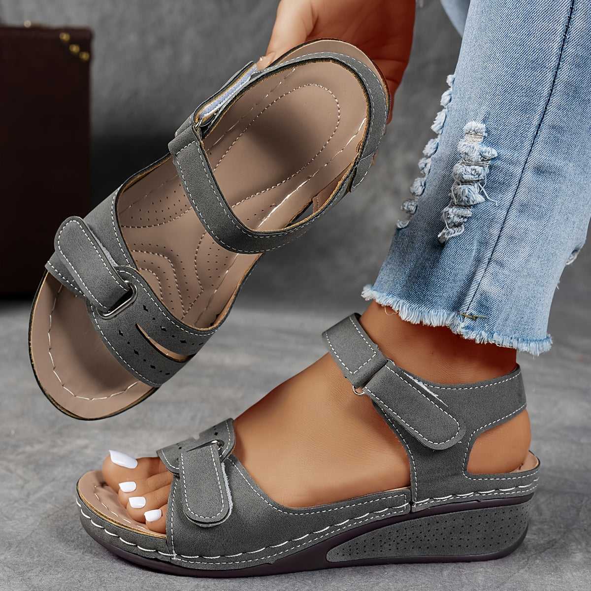 Mairi | Closed-Toe Comfort Wedge Sandals