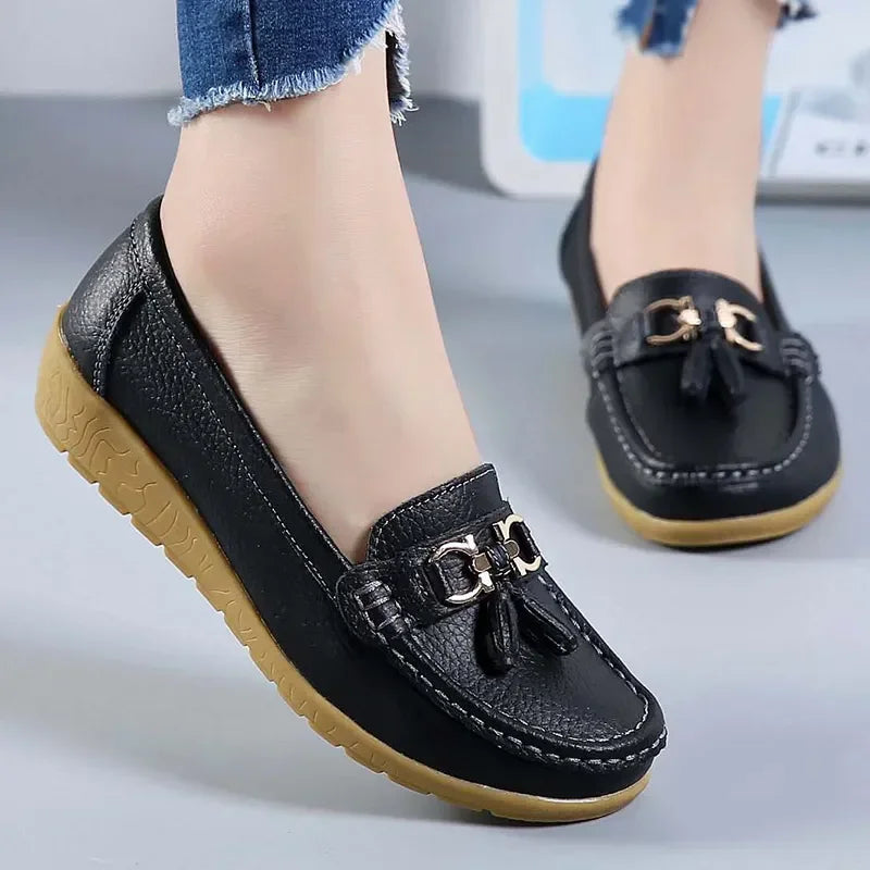 Elowyn | Metal-Detail Flexible Comfort Loafers