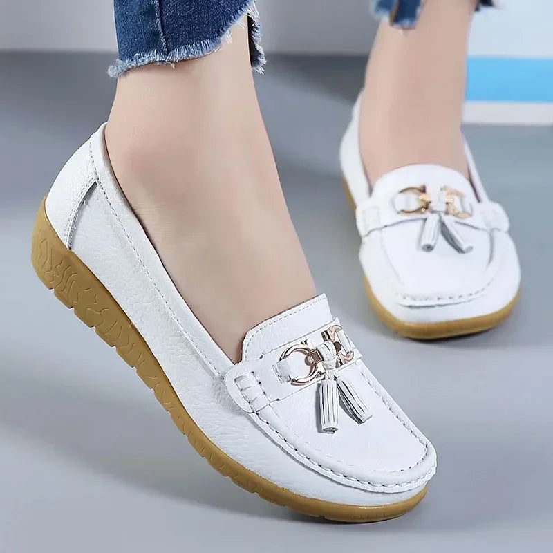 Elowyn | Metal-Detail Flexible Comfort Loafers