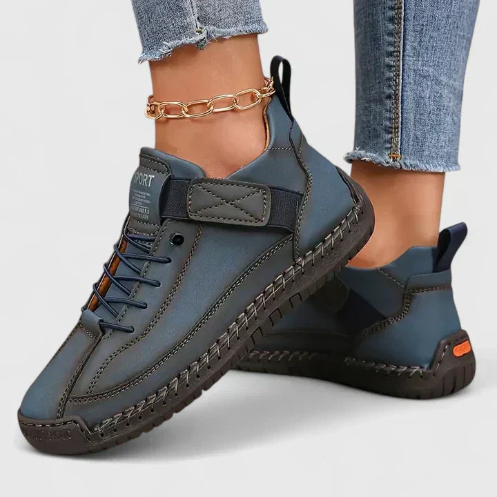 Una | Supportive Lace-Up Walking Shoes